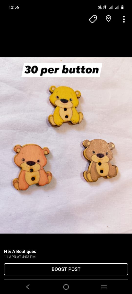 Close-up of Teddy 1 wooden buttons – cute funky accessory by HnA Boutique Pakistan