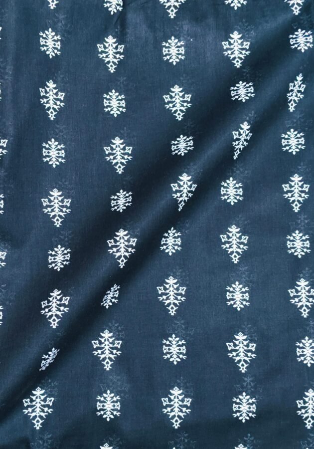 Little Bunches floral digital lawn fabric – 63-inch wide printed fabric for summer wear in Pakistan